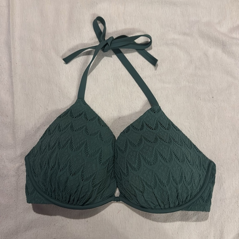 Elegant Green Lace Halter Bikini Top